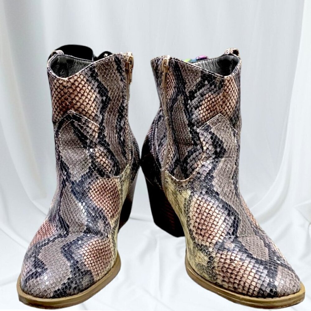 SUGAR Tarrah Western Faux Snakeskin Bootie Size 10